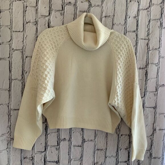 BB Dakota Wing Commander Ivory Sweater - Picture 4 of 8